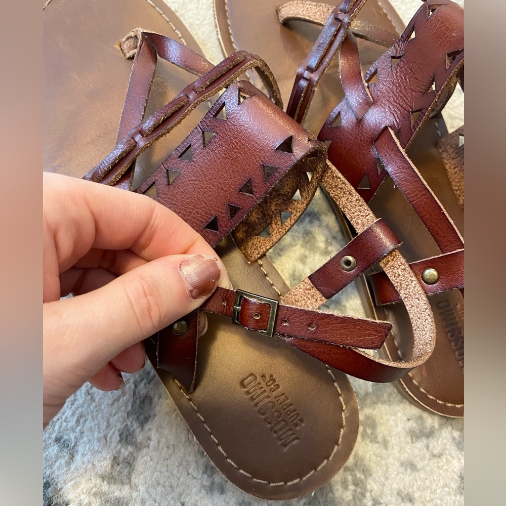 Sandals - Picture 3 of 4